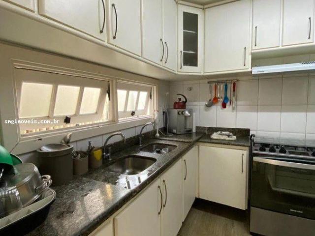 Casa / Sobrado em Condomínio para Venda em Salvador/BA Itapuã 4 Quartos