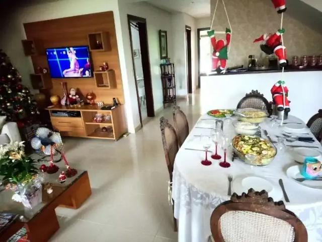 Casa / Sobrado em Condomínio para Venda em Salvador/BA Itapuã 5 Quartos