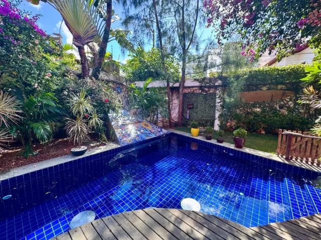 Casa / Sobrado em Condomínio para Venda em Salvador/BA Itapuã 6 Quartos