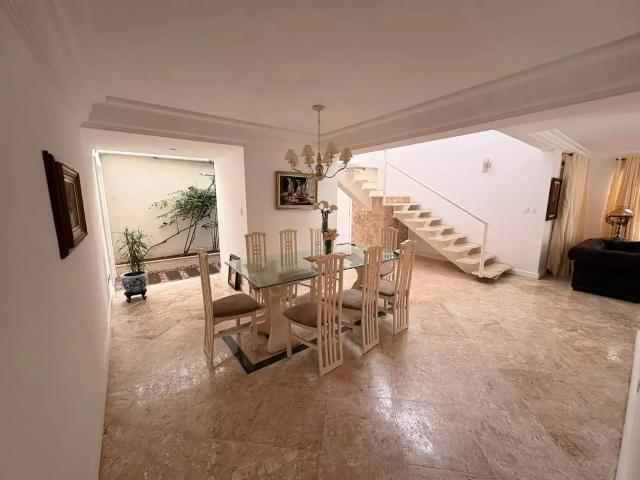 Casa / Sobrado em Condomínio para Venda em Salvador/BA Jaguaribe 4 Quartos