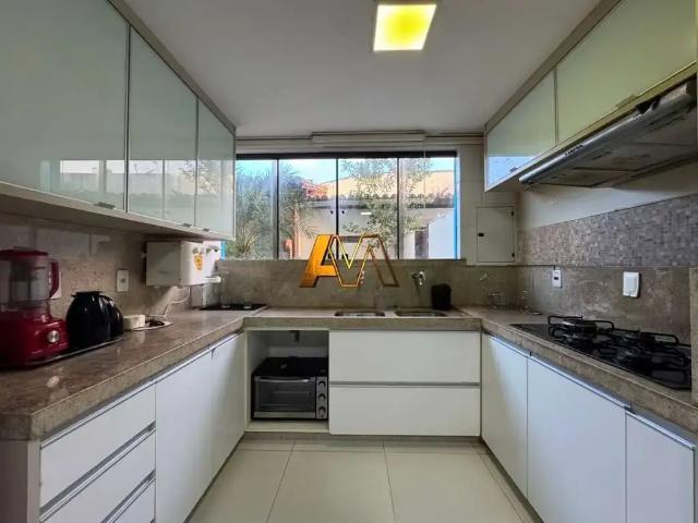 Casa / Sobrado em Condomínio para Venda em Salvador/BA Jaguaribe 4 Quartos