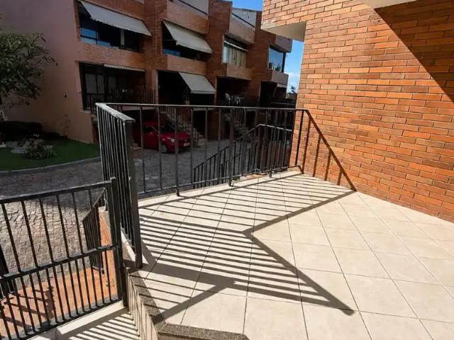 Casa / Sobrado em Condomínio para Venda em Salvador/BA Jaguaribe 4 Quartos