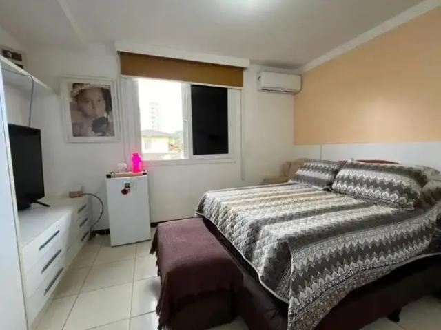 Casa / Sobrado em Condomínio para Venda em Salvador/BA Jaguaribe 4 Quartos