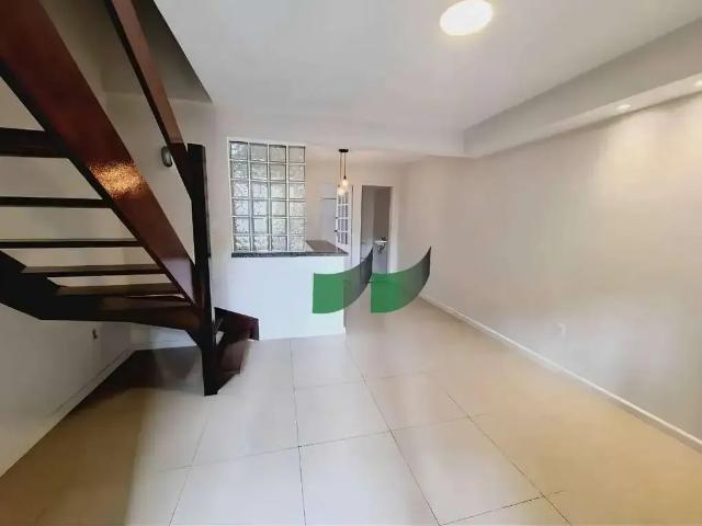 Casa / Sobrado em Condomínio para Venda em Salvador/BA Jardim Armação 1 Quartos