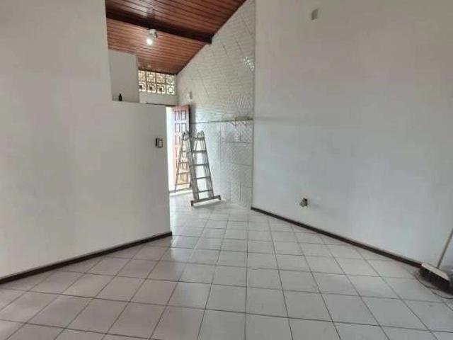 Casa / Sobrado em Condomínio para Venda em Salvador/BA Jardim Placaford 3 Quartos