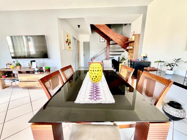 Casa / Sobrado em Condomínio para Venda em Salvador/BA Jardim Placaford 3 Quartos