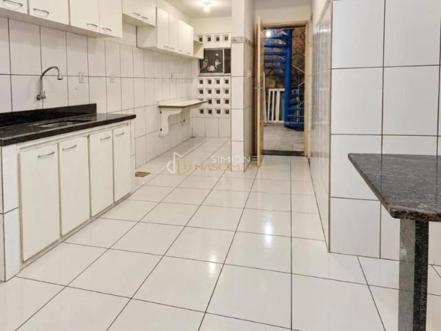 Casa / Sobrado em Condomínio para Venda em Salvador/BA Stella Maris 3 Quartos