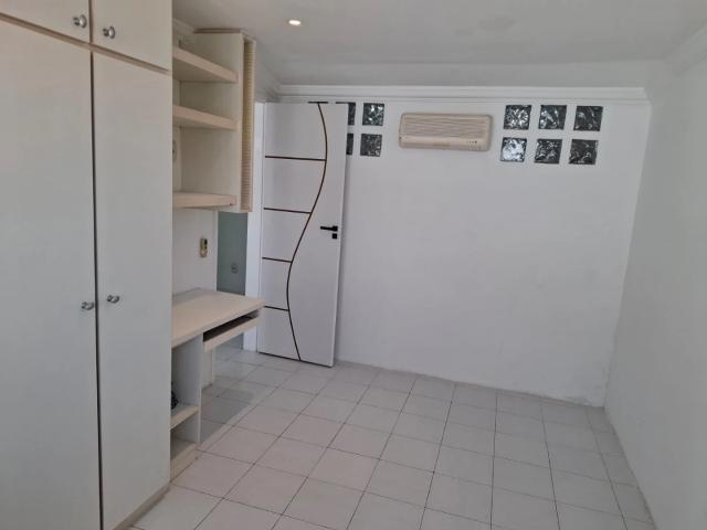 Casa / Sobrado em Condomínio para Venda em Salvador/BA Stella Maris 3 Quartos