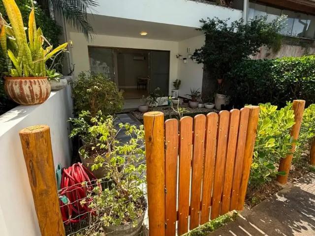 Casa / Sobrado em Condomínio para Venda em Salvador/BA Patamares 3 Quartos