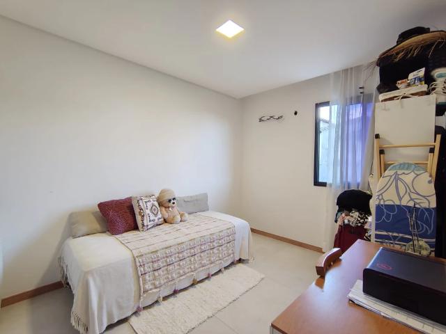 Casa / Sobrado em Condomínio para Venda em Salvador/BA Patamares 3 Quartos