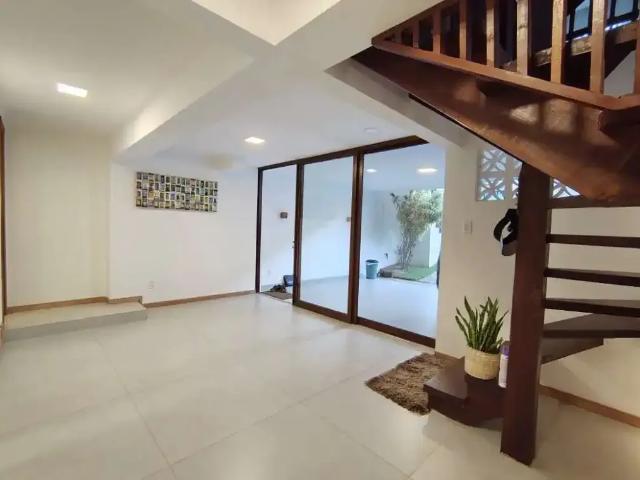 Casa / Sobrado em Condomínio para Venda em Salvador/BA Patamares 3 Quartos