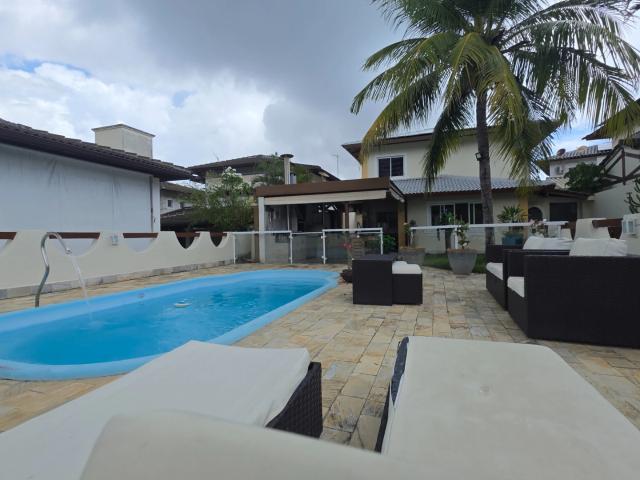 Casa / Sobrado em Condomínio para Venda em Salvador/BA Patamares 4 Quartos