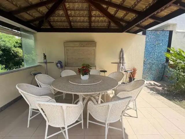 Casa / Sobrado em Condomínio para Venda em Salvador/BA Patamares 4 Quartos