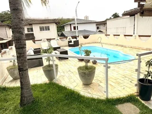 Casa / Sobrado em Condomínio para Venda em Salvador/BA Patamares 4 Quartos