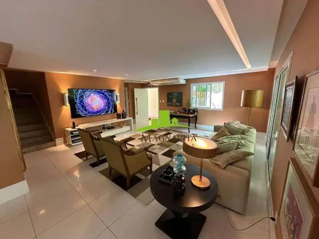 Casa / Sobrado em Condomínio para Venda em Salvador/BA Patamares 5 Quartos