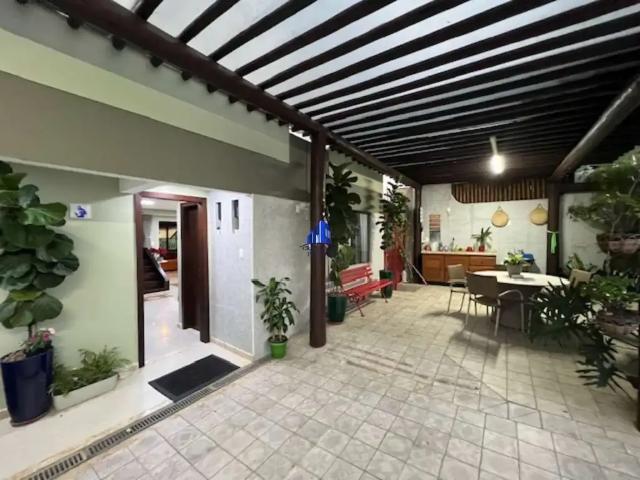 Casa / Sobrado em Condomínio para Venda em Salvador/BA Patamares 5 Quartos
