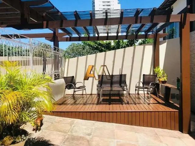 Casa / Sobrado em Condomínio para Venda em Salvador/BA Patamares 9 Quartos