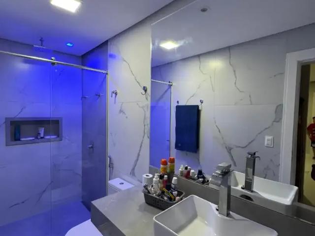 Casa / Sobrado em Condomínio para Venda em Salvador/BA Paralela 4 Quartos