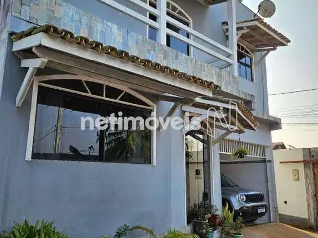 Casa / Sobrado em Condomínio para Venda em Salvador/BA Pituaçu 4 Quartos