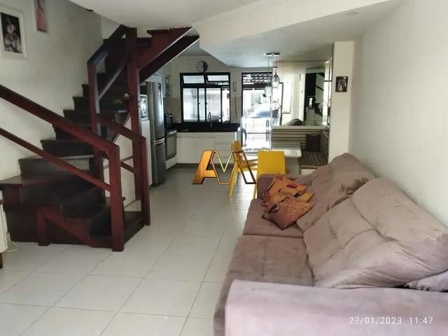 Casa / Sobrado em Condomínio para Venda em Salvador/BA Pituaçu 3 Quartos