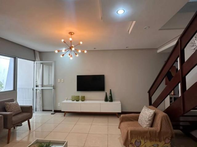Casa / Sobrado em Condomínio para Venda em Salvador/BA Pituaçu 3 Quartos