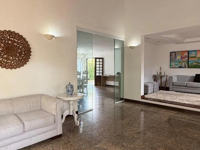 Casa / Sobrado em Condomínio para Venda em Salvador/BA Piatã 4 Quartos