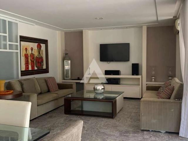 Casa / Sobrado em Condomínio para Venda em Salvador/BA Piatã 4 Quartos