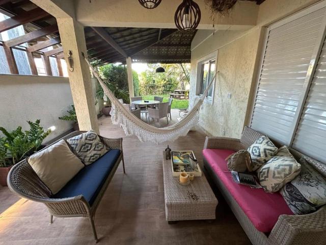Casa / Sobrado em Condomínio para Venda em Salvador/BA Piatã 4 Quartos