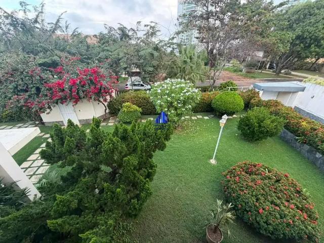 Casa / Sobrado em Condomínio para Venda em Salvador/BA Piatã 4 Quartos