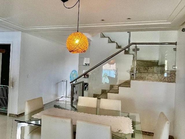 Casa / Sobrado em Condomínio para Venda em Salvador/BA Piatã 4 Quartos