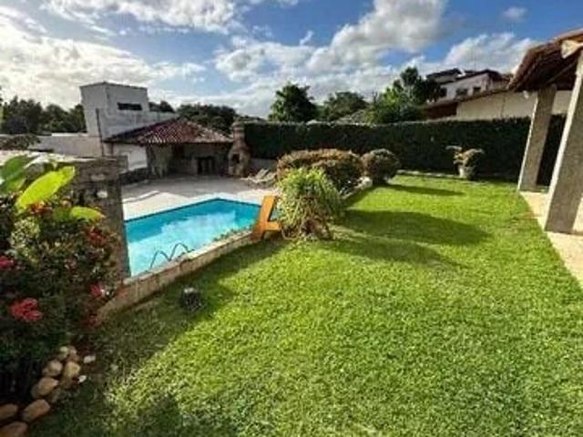 Casa / Sobrado em Condomínio para Venda em Salvador/BA Piatã 4 Quartos