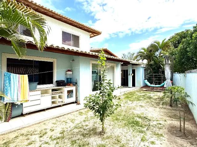 Casa / Sobrado em Condomínio para Venda em Salvador/BA Piatã 4 Quartos
