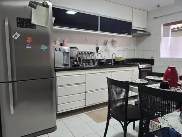 Casa / Sobrado em Condomínio para Venda em Salvador/BA Piatã 4 Quartos