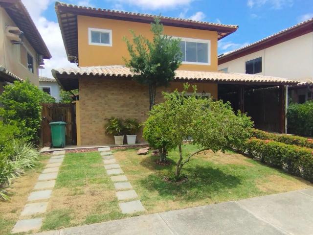 Casa / Sobrado em Condomínio para Venda em Salvador/BA Piatã 4 Quartos