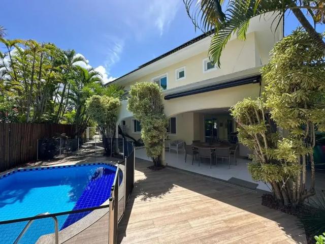 Casa / Sobrado em Condomínio para Venda em Salvador/BA Piatã 5 Quartos