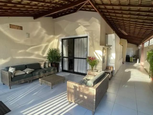 Casa / Sobrado em Condomínio para Venda em Salvador/BA Piatã 6 Quartos