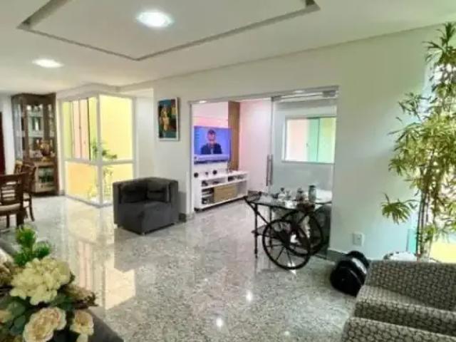 Casa / Sobrado em Condomínio para Venda em Salvador/BA Piatã 6 Quartos