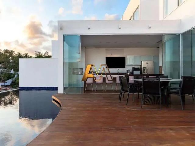 Casa / Sobrado em Condomínio para Venda em Salvador/BA Piatã 6 Quartos
