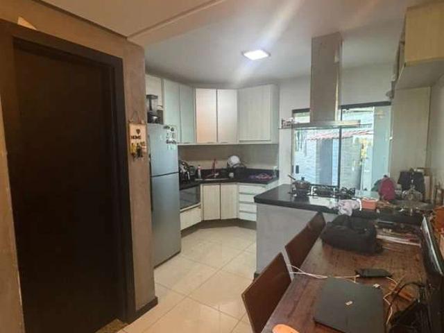 Casa / Sobrado em Condomínio para Venda em Salvador/BA Piatã 2 Quartos