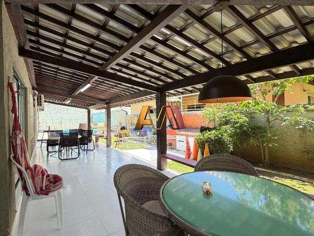 Casa / Sobrado em Condomínio para Venda em Salvador/BA Piatã 3 Quartos