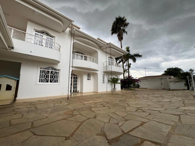 Casa / Sobrado em Condomínio para Venda em Samambaia/DF Samambaia Sul 5 Quartos