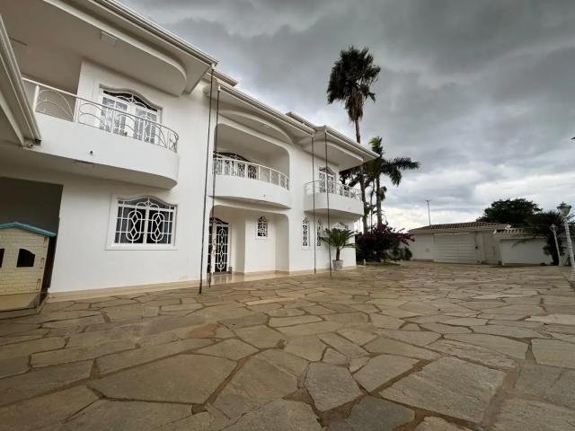 Casa / Sobrado em Condomínio para Venda em Samambaia/DF Samambaia Sul 5 Quartos