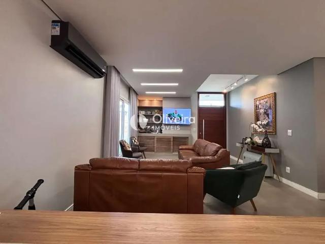 Casa / Sobrado em Condomínio para Venda em Santa Maria/RS Tomazetti 3 Quartos