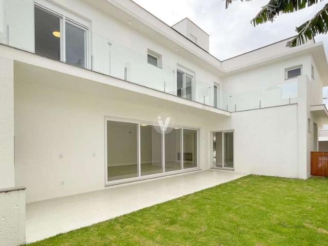 Casa / Sobrado em Condomínio para Venda em Santa Maria/RS Tomazetti 3 Quartos