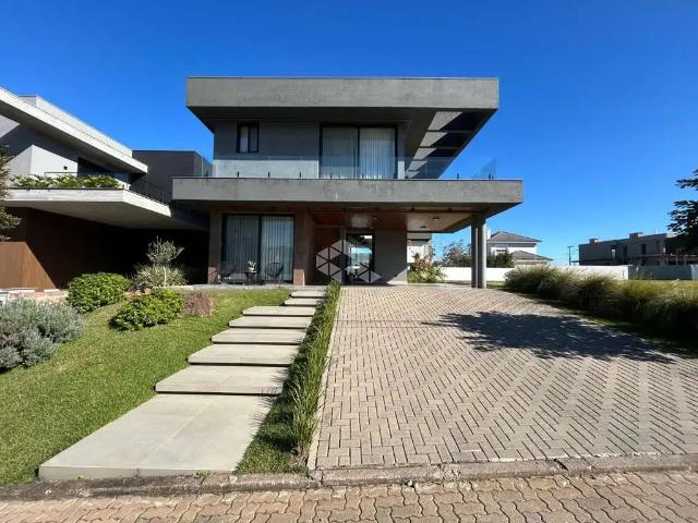 Casa / Sobrado em Condomínio para Venda em Santa Cruz do Sul/RS Country 4 Quartos