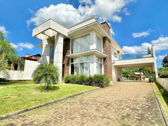 Casa / Sobrado em Condomínio para Venda em Santa Cruz do Sul/RS Country 3 Quartos