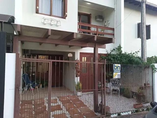 Casa / Sobrado em Condomínio para Venda em Santa Cruz do Sul/RS Santo Inácio 4 Quartos