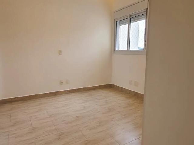 Casa / Sobrado em Condomínio para Venda em Santana de Parnaíba/SP Tamboré 3 Quartos