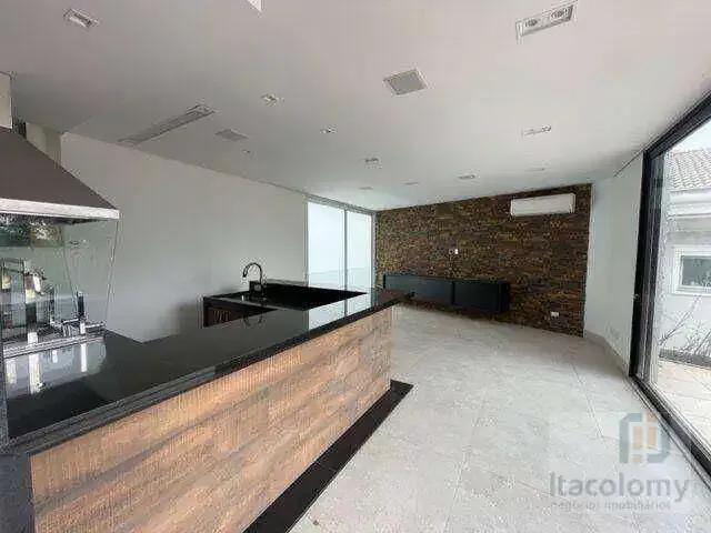 Casa / Sobrado em Condomínio para Venda em Santana de Parnaíba/SP Tamboré 3 Quartos