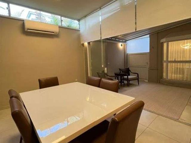 Casa / Sobrado em Condomínio para Venda em Santana de Parnaíba/SP Tamboré 3 Quartos